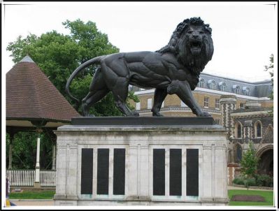 公園廣場擺放獅子動物銅雕塑