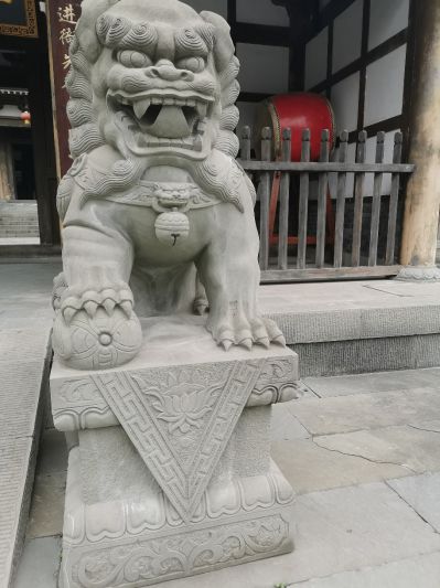 街道大理石石雕大型仿真獅子雕塑